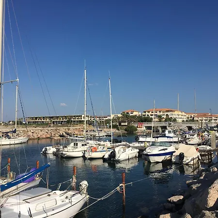 2 Pieces En Bord De Avec Parking Prive A - Fr-1-338-409 アパート